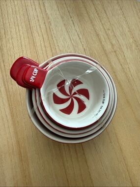 Target Red and White Ceramic Measuring Cups (Set)